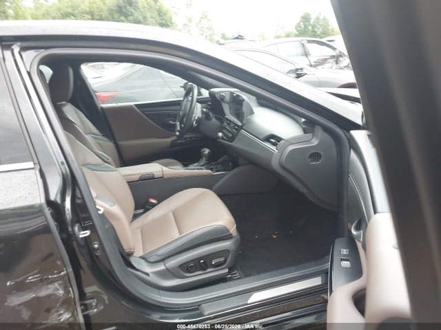2022 LEXUS ES 250 5