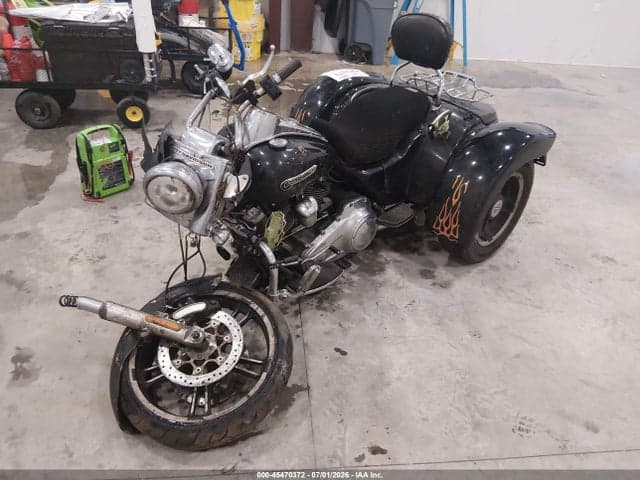 2018 HARLEY-DAVIDSON FLRT FREE WHEELER 2