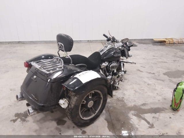 2018 HARLEY-DAVIDSON FLRT FREE WHEELER 4