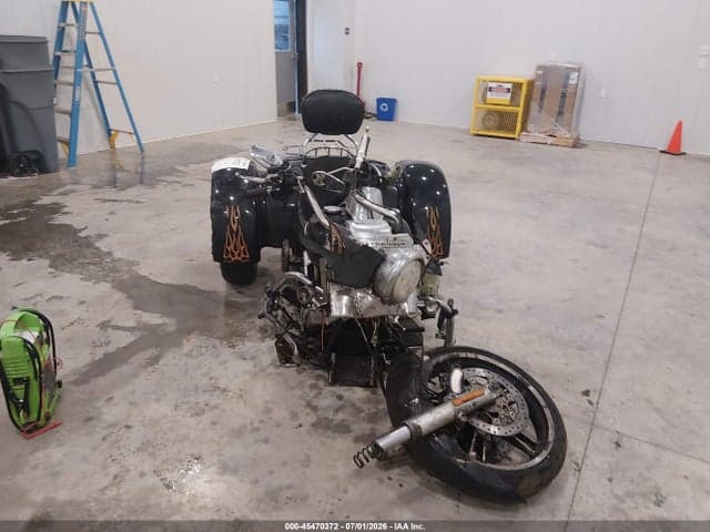 2018 HARLEY-DAVIDSON FLRT FREE WHEELER 5