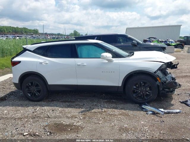 2019 CHEVROLET BLAZER 13