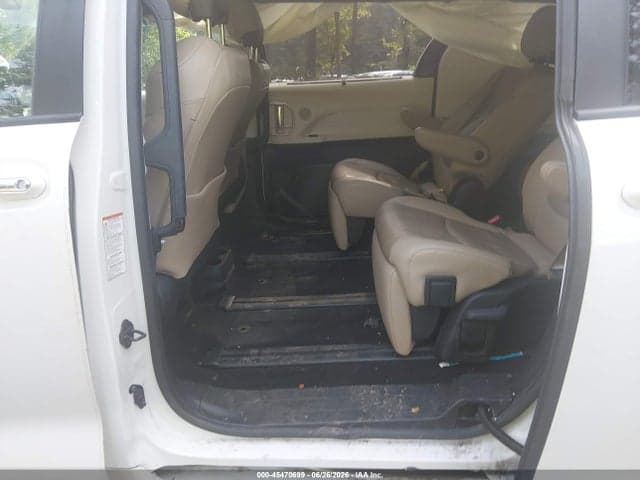 2021 TOYOTA SIENNA LIMITED 8