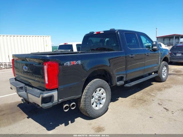 2023 FORD F-250 XLT 4