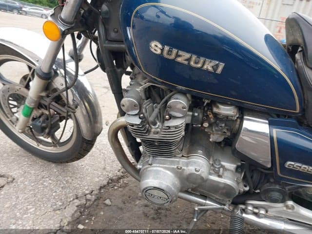 1981 SUZUKI GS850 GL 9