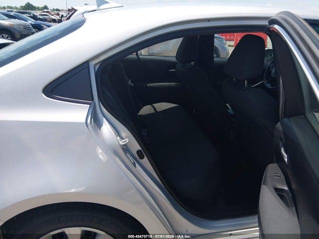 2021 TOYOTA COROLLA LE 8