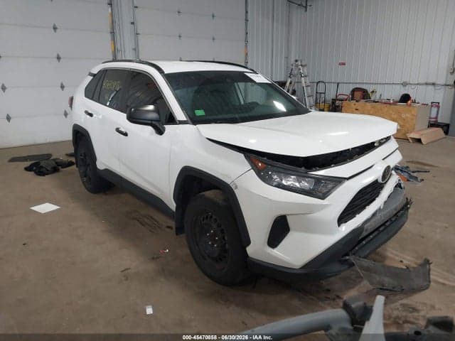 2021 TOYOTA RAV4 LE 1