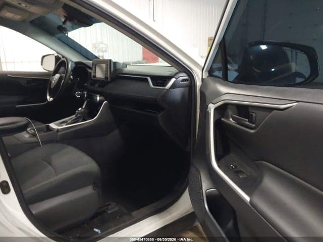 2021 TOYOTA RAV4 LE 5