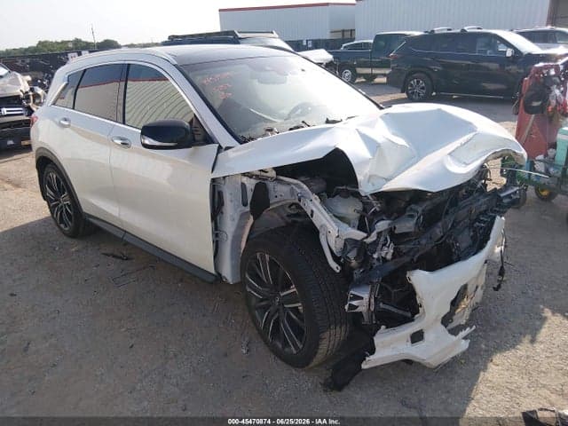 2021 INFINITI QX50 LUXE 2