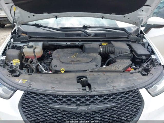 2023 CHRYSLER PACIFICA TOURING 10