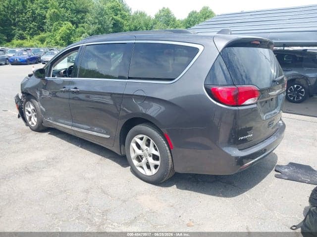 2017 CHRYSLER PACIFICA TOURING-L 3