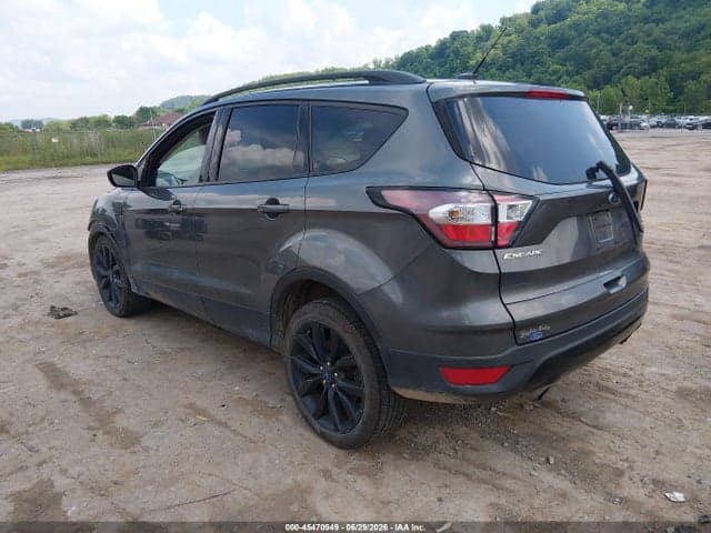 2017 FORD ESCAPE SE 3