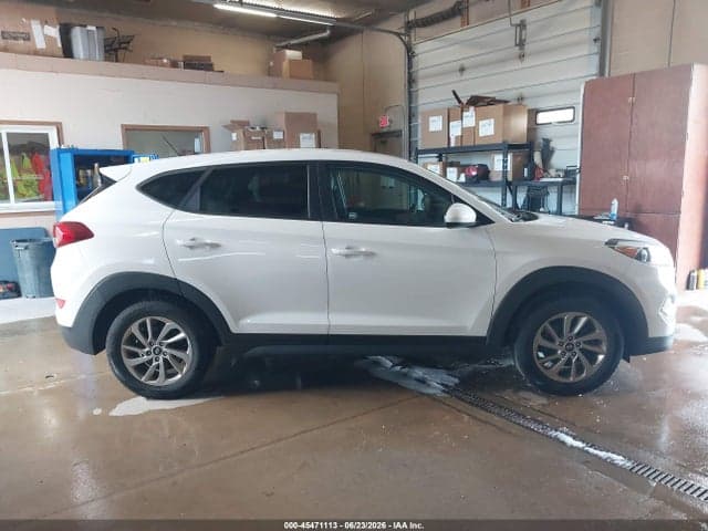 2018 HYUNDAI TUCSON SE 19