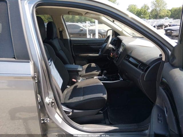 2019 MITSUBISHI OUTLANDER ES 5