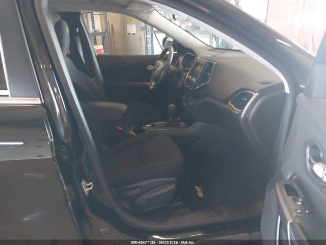 2019 JEEP CHEROKEE LATITUDE 4X4 5