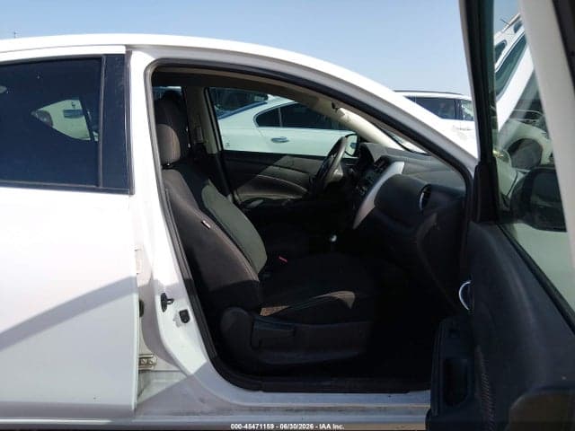 2018 NISSAN VERSA 1.6 SV 5
