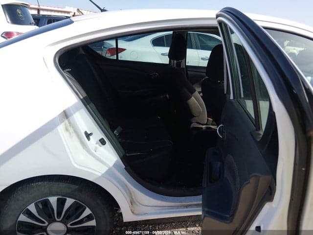 2018 NISSAN VERSA 1.6 SV 8