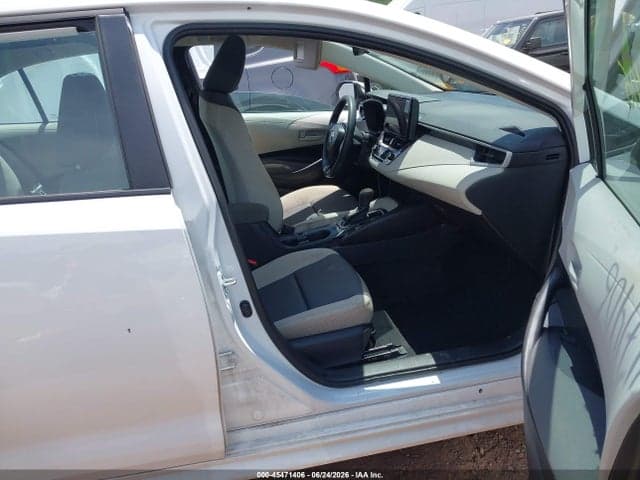 2026 TOYOTA COROLLA LE 5