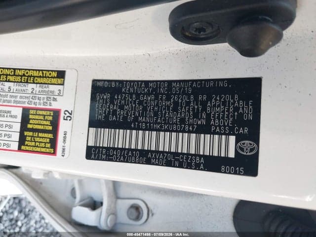 2019 TOYOTA CAMRY SE 9