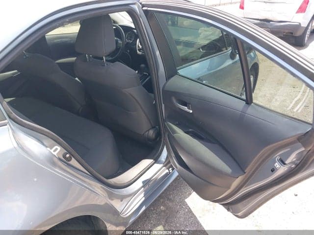2021 TOYOTA COROLLA LE 8