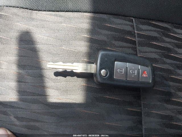 2018 NISSAN ROGUE S 11