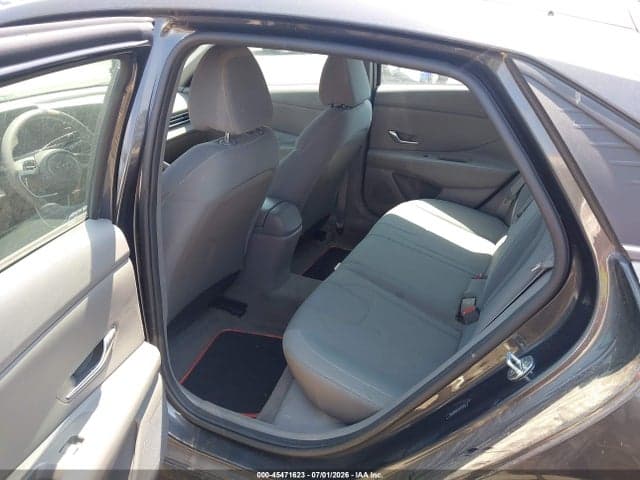 2021 HYUNDAI ELANTRA SEL 8