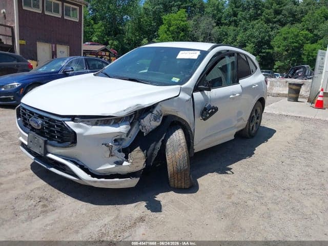 2023 FORD ESCAPE ST-LINE 2
