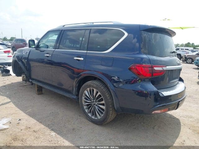2018 INFINITI QX80 4