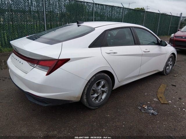 2021 HYUNDAI ELANTRA SE 4