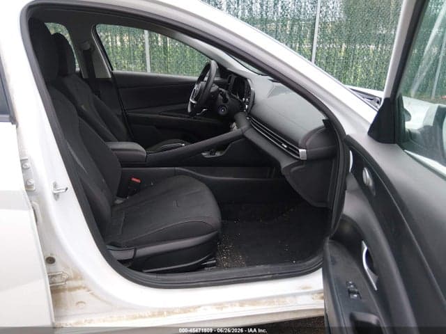 2021 HYUNDAI ELANTRA SE 5