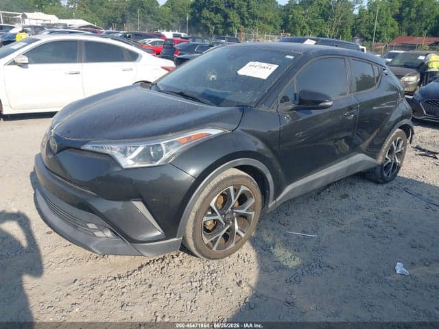 2019 TOYOTA C-HR XLE 2