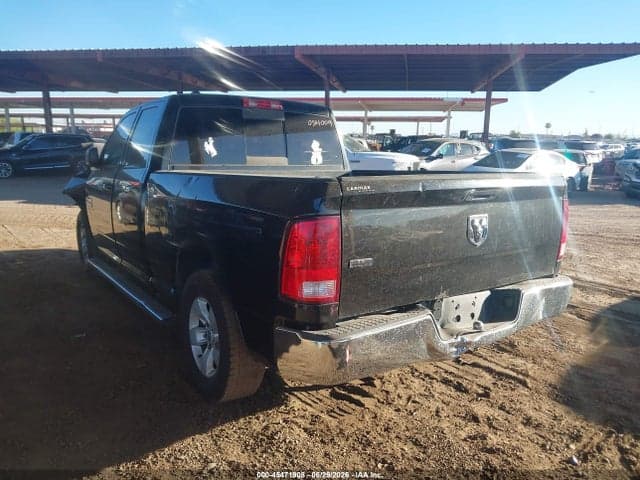 2017 RAM 1500 SLT 4X2 6'4 BOX 3