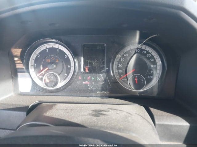 2017 RAM 1500 SLT 4X2 6'4 BOX 7