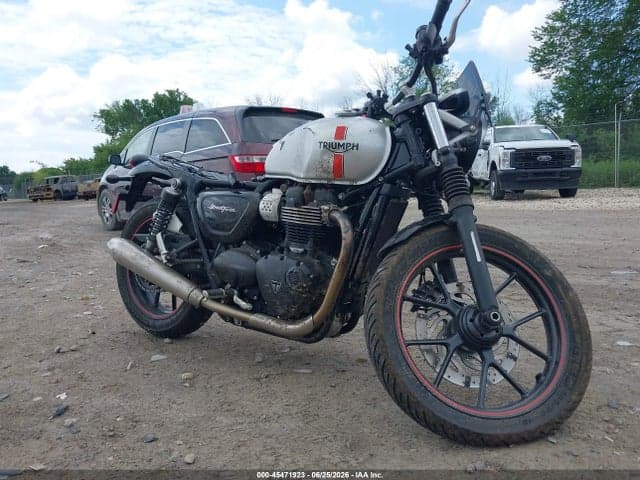 2017 TRIUMPH MOTORCYCLE STREET TWIN - 1