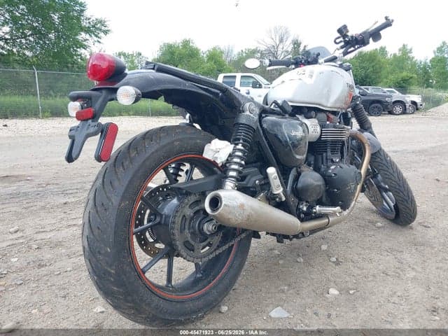 2017 TRIUMPH MOTORCYCLE STREET TWIN 4