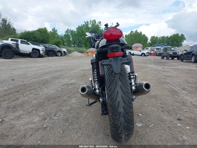 2017 TRIUMPH MOTORCYCLE STREET TWIN 6