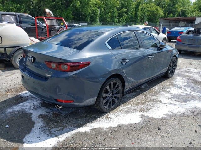 2022 MAZDA MAZDA3 CARBON EDITION 4