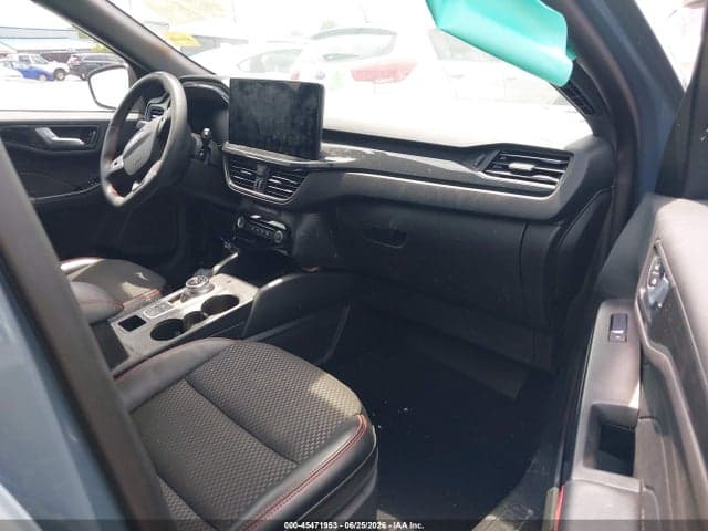 2024 FORD ESCAPE ST-LINE 5