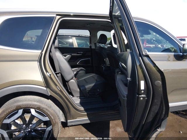2025 KIA TELLURIDE S 8