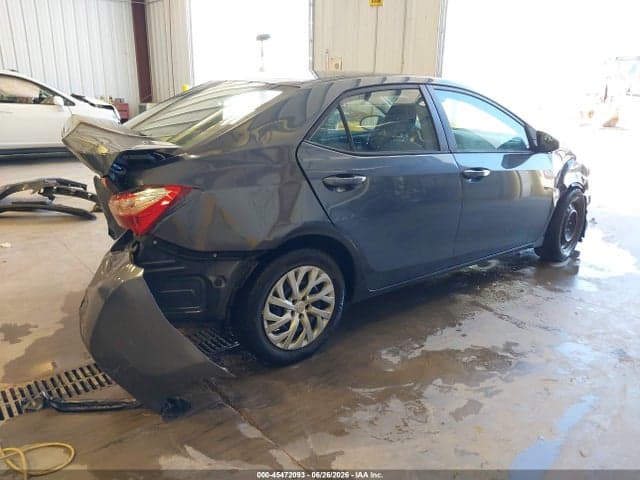 2017 TOYOTA COROLLA LE 4