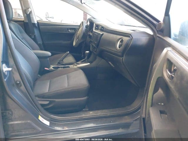 2017 TOYOTA COROLLA LE 5