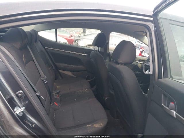 2020 HYUNDAI ELANTRA SEL 8