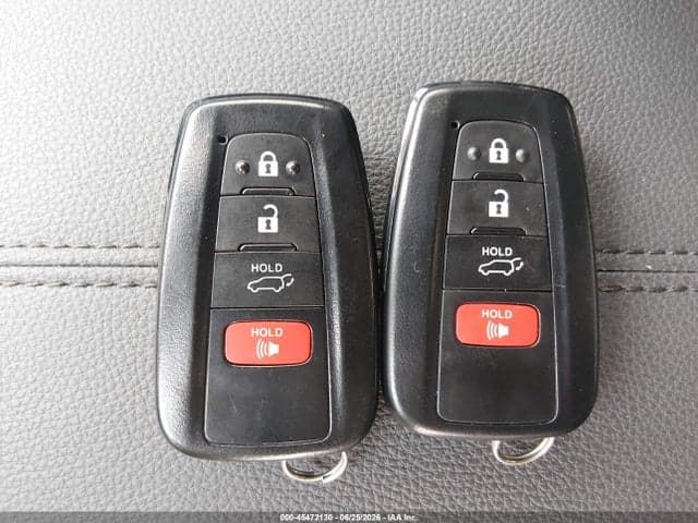 2022 TOYOTA RAV4 HYBRID XLE PREMIUM 11