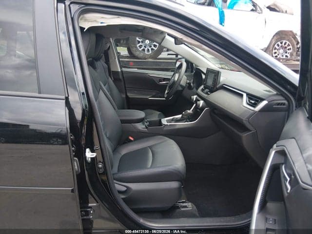 2022 TOYOTA RAV4 HYBRID XLE PREMIUM 5