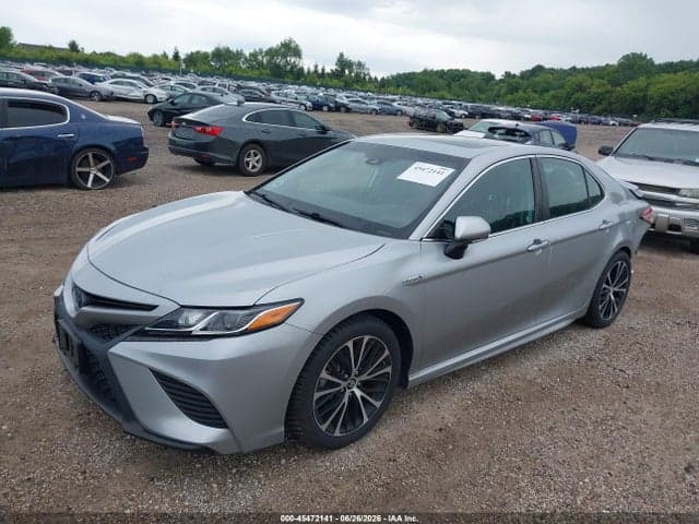 2020 TOYOTA CAMRY SE HYBRID 2