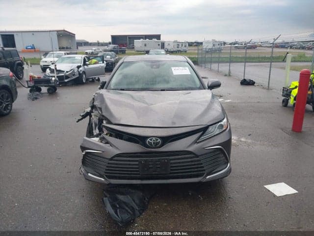2022 TOYOTA CAMRY XLE AWD 13