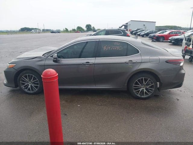 2022 TOYOTA CAMRY XLE AWD 15