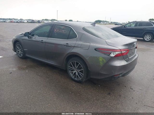 2022 TOYOTA CAMRY XLE AWD 3
