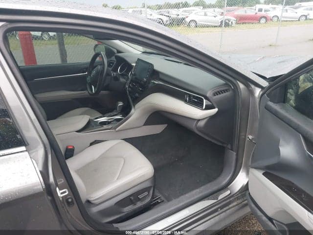 2022 TOYOTA CAMRY XLE AWD 5