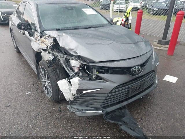 2022 TOYOTA CAMRY XLE AWD 6