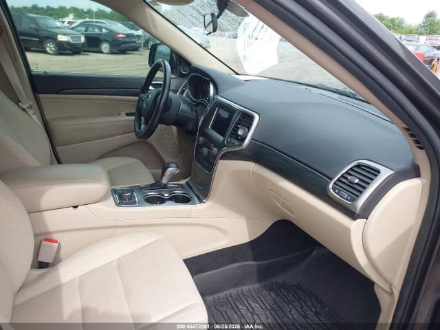 2020 JEEP GRAND CHEROKEE LAREDO E 4X4 5
